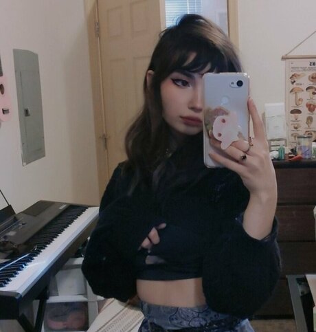 Foto di nudo di fuga di OnlyFans di Faedoll0