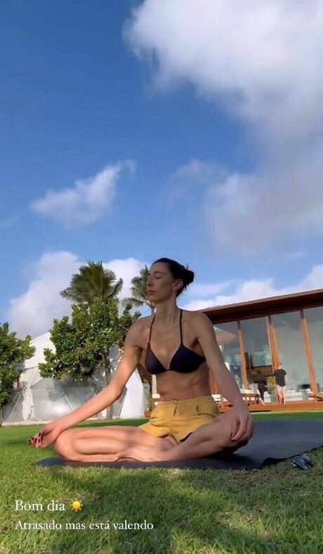 Sheilla Castro