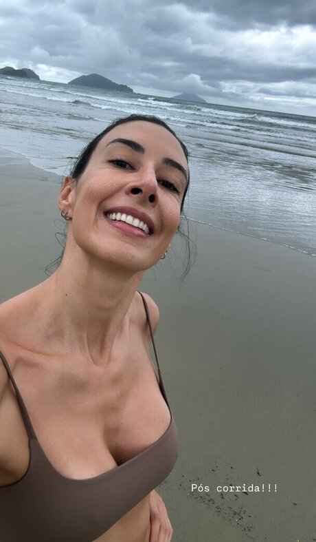 Sheilla Castro