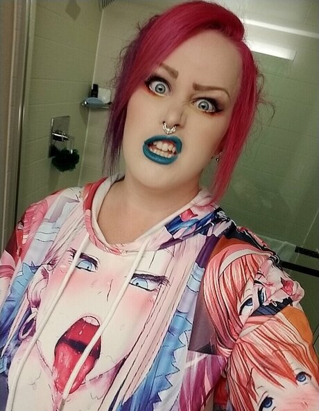 Foto di nudo di fuga di OnlyFans di Akifae