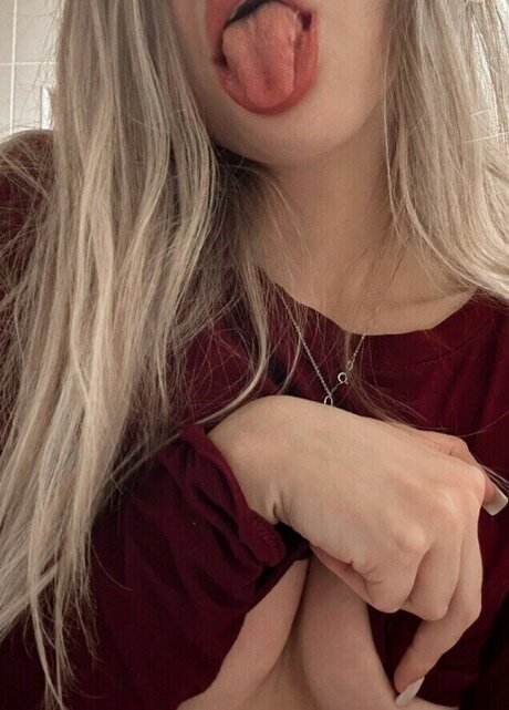 Foto di nudo di fuga di OnlyFans di Mommyofdragons