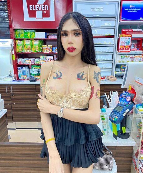 Natthrika