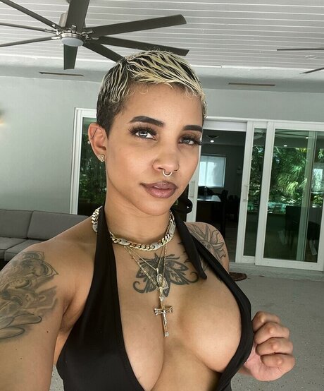 Foto di nudo di fuga di OnlyFans di Jay Torres