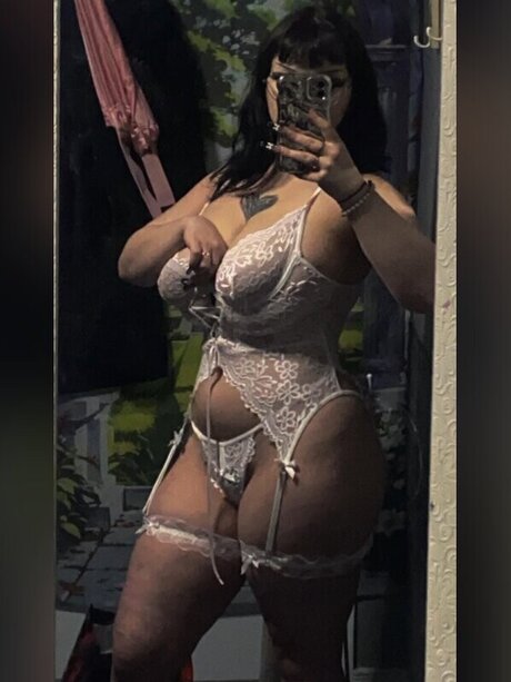 Foto di nudo di fuga di OnlyFans di Bl00dyh4nd