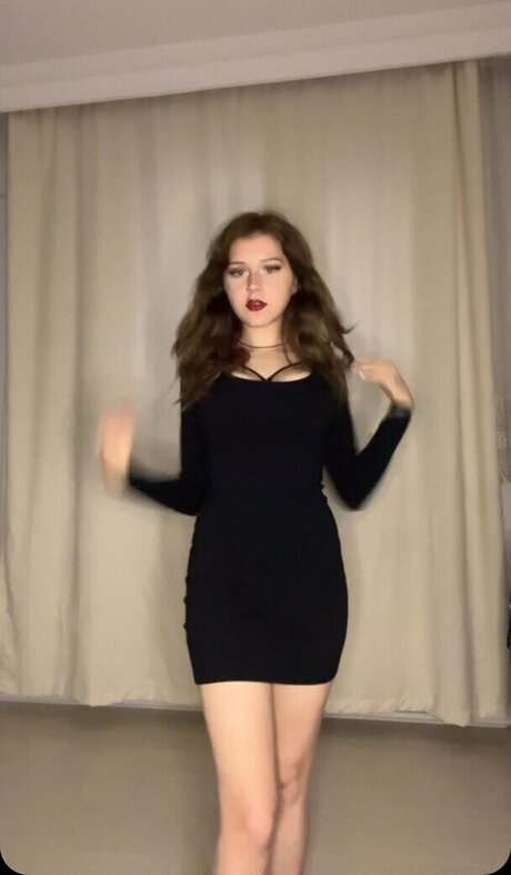 Foto di nudo di fuga di OnlyFans di Lilycooperuwu
