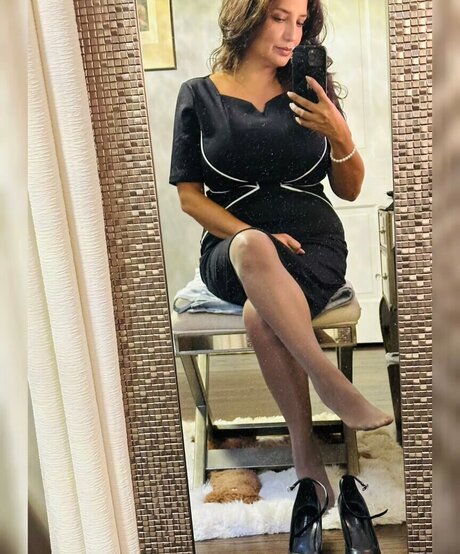 Foto di nudo di fuga di OnlyFans di Latinaseven7