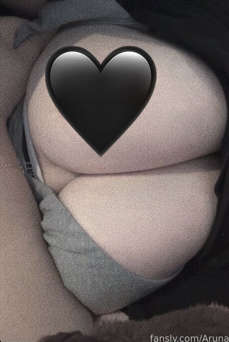 Foto di nudo di fuga di OnlyFans di Aruna Reaver