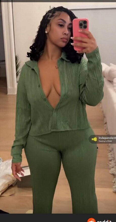 Foto di nudo di fuga di OnlyFans di Queen Najia