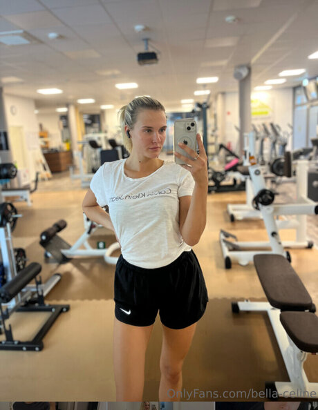 Foto di nudo di fuga di OnlyFans di Bella Celine