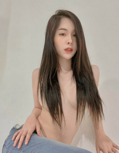 Foto di nudo di fuga di OnlyFans di Newbam