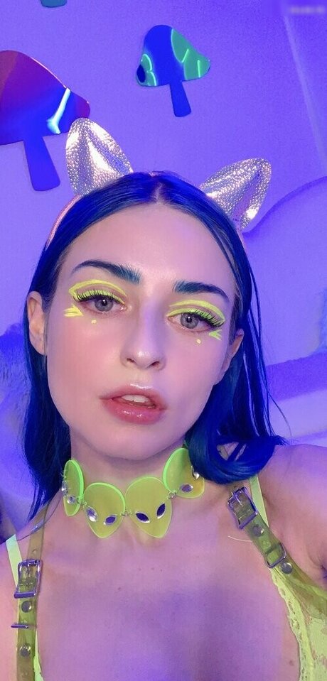 Jewelz Blu