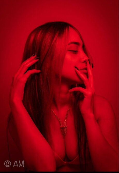 Foto di nudo di fuga di OnlyFans di Alice Hernandez