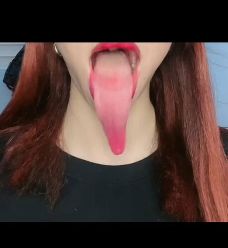 Foto di nudo di fuga di OnlyFans di Lenaytongue