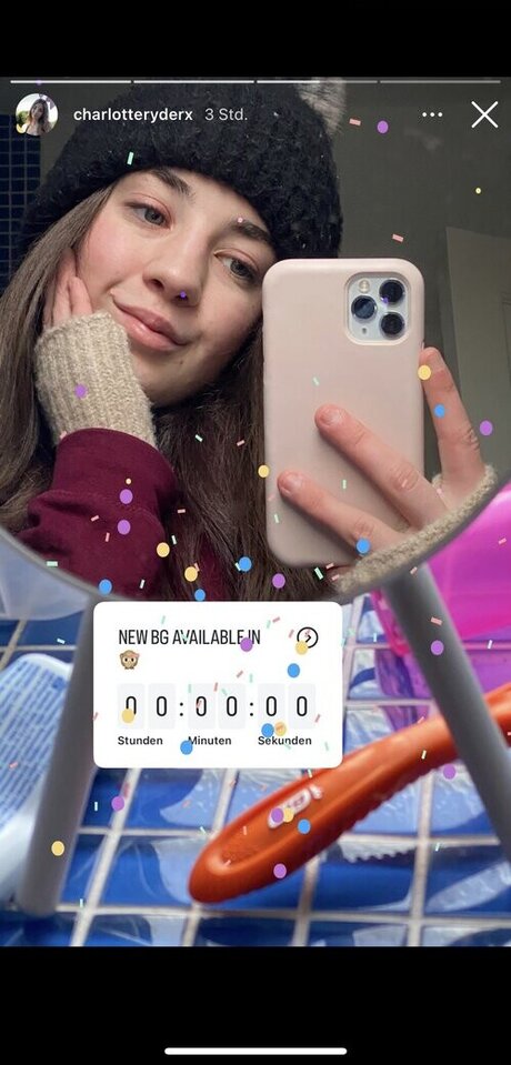 Foto di nudo di fuga di OnlyFans di Charlotte Ryder