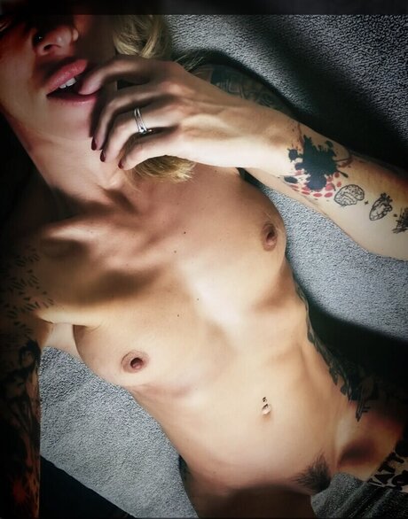 Foto di nudo di fuga di OnlyFans di Regina Labajova