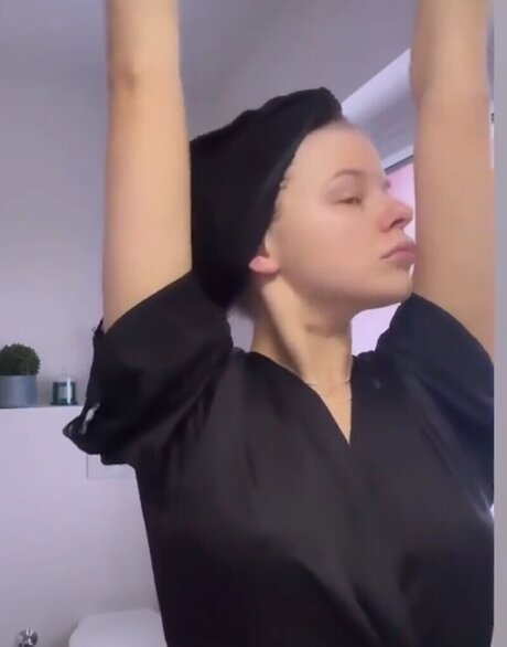 Foto di nudo di fuga di OnlyFans di Diana Naborskaia