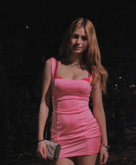 Foto di nudo di fuga di OnlyFans di Emilykr0pp
