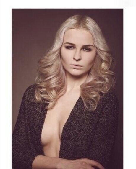 Jana Riva