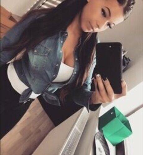 Foto di nudo di fuga di OnlyFans di Sophiaallin