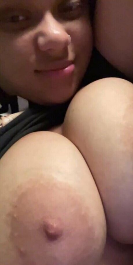 Foto di nudo di fuga di OnlyFans di Lexcova