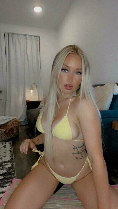 Foto di nudo di fuga di OnlyFans di Alissa Hale