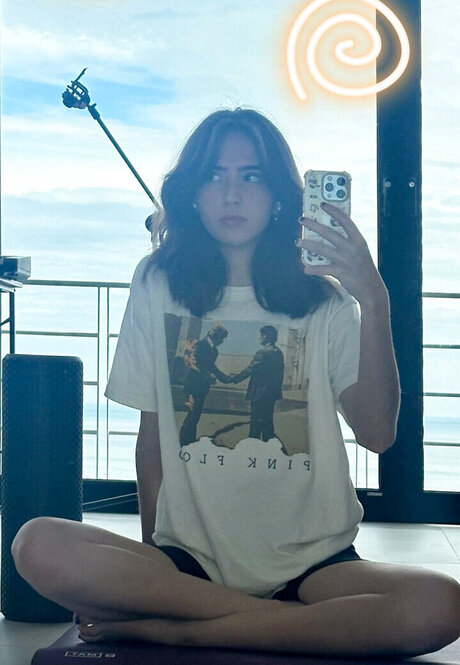 Foto di nudo di fuga di OnlyFans di Gabriela Bee