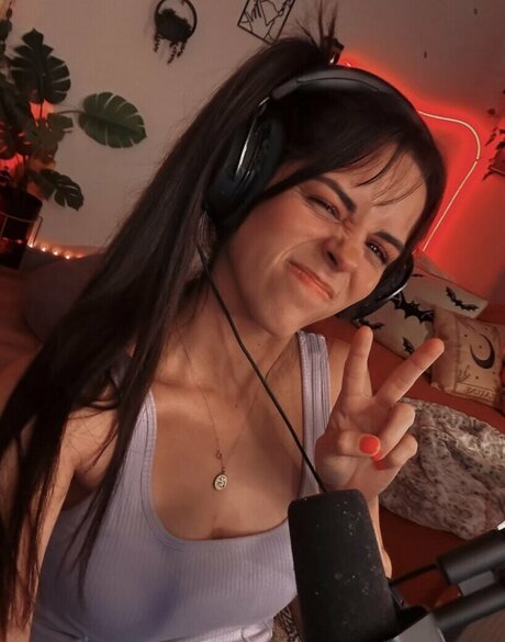Foto di nudo di fuga di OnlyFans di Imamethystt