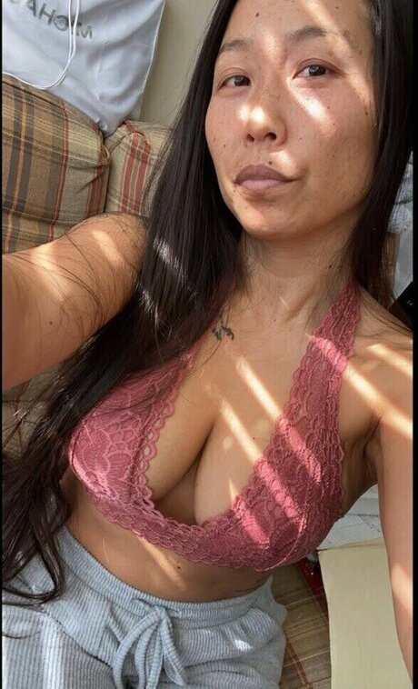Foto di nudo di fuga di OnlyFans di Emelh827