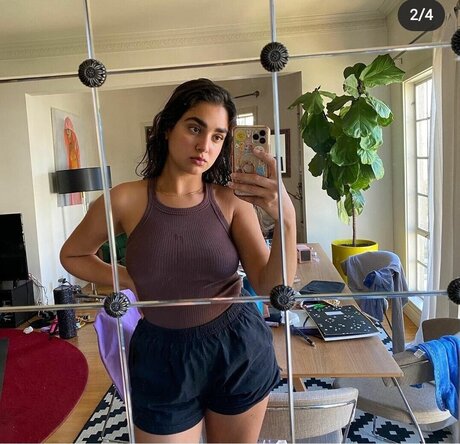 Foto di nudo di fuga di OnlyFans di Geraldine Viswanathan