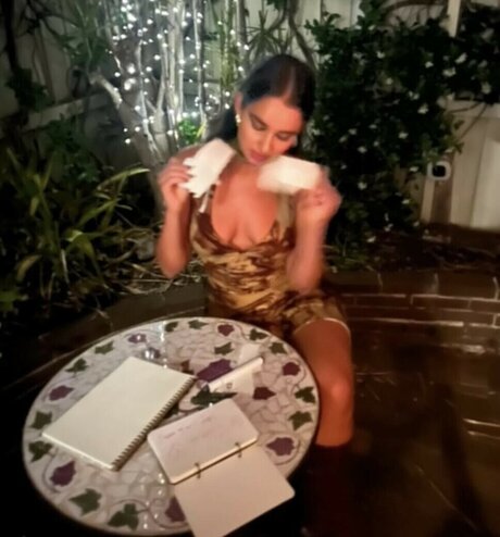 Foto di nudo di fuga di OnlyFans di Geraldine Viswanathan