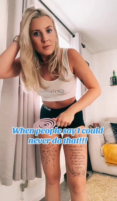Foto di nudo di fuga di OnlyFans di Emily Walters
