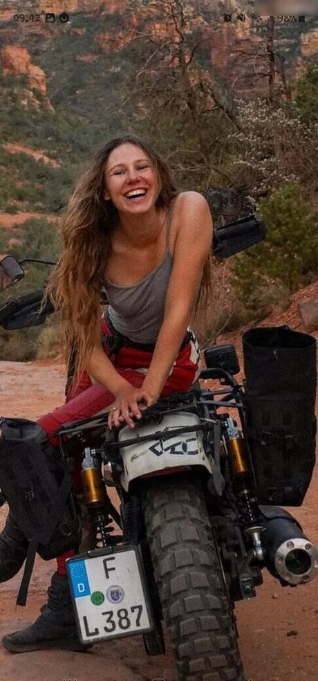 Affe auf Bike