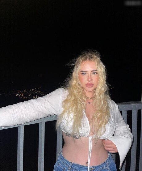 Foto di nudo di fuga di OnlyFans di Luisa Frh