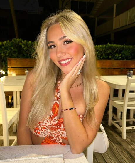Foto di nudo di fuga di OnlyFans di Arianna Felber