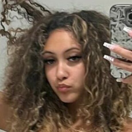 Ms.differentt2.0
