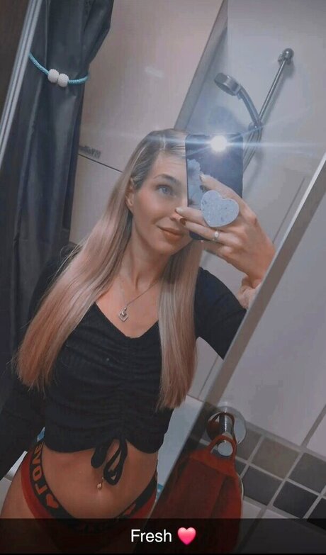 Foto di nudo di fuga di OnlyFans di Itssunny93