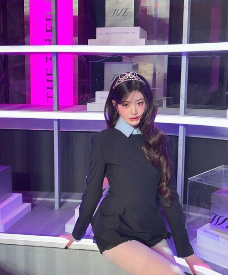 Jang Won-young