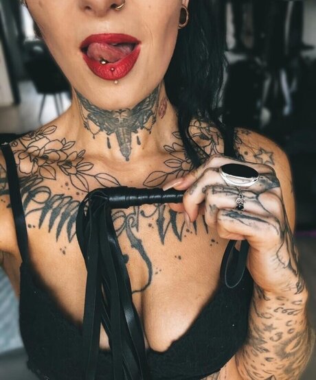 Foto di nudo di fuga di OnlyFans di Inked93