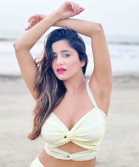 Foto di nudo di fuga di OnlyFans di Kate Sharma