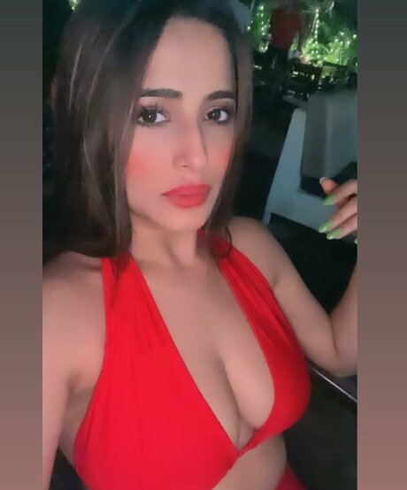 Foto di nudo di fuga di OnlyFans di Kate Sharma