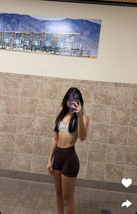 Foto di nudo di fuga di OnlyFans di Sanguyenn