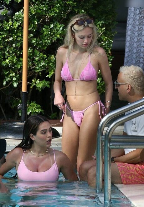 Delilah Hamlin