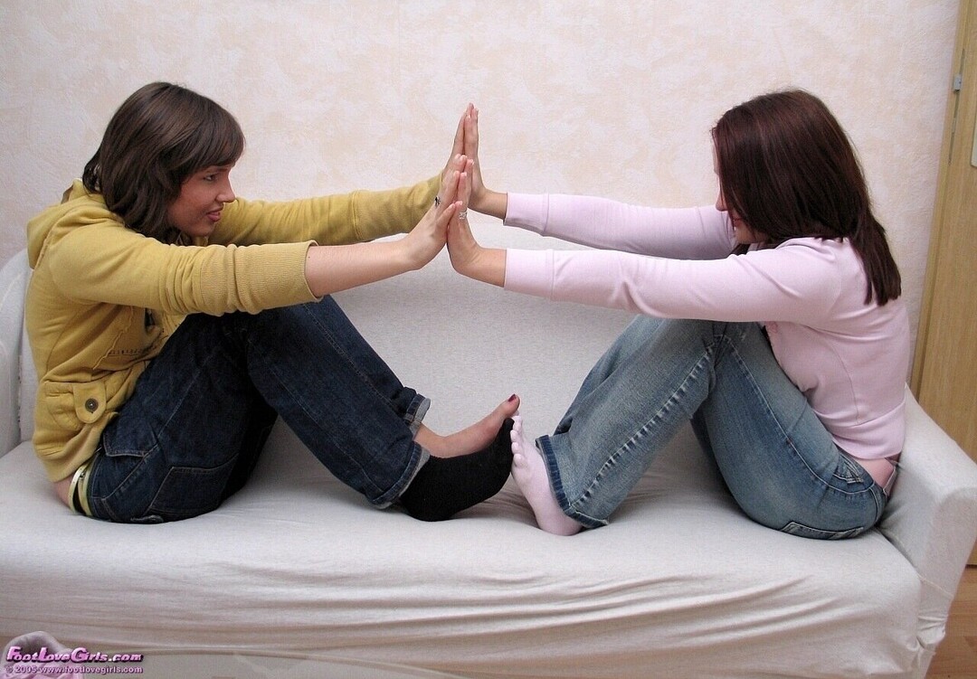 Foto di nudo di fuga di OnlyFans di Footlovegirls #1311