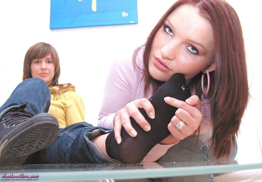 Foto di nudo di fuga di OnlyFans di Footlovegirls #1332