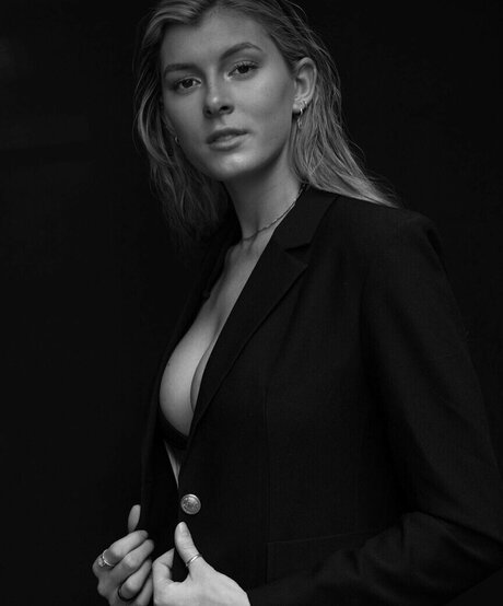 Bella White