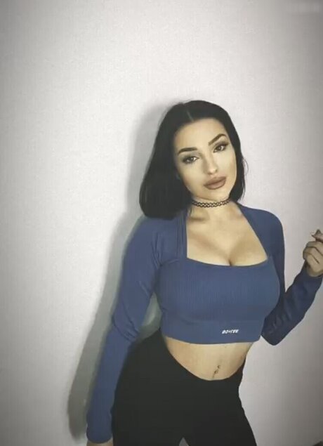 Foto di nudo di fuga di OnlyFans di Nikoleta Milenova