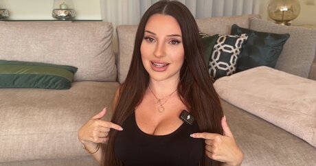 Foto di nudo di fuga di OnlyFans di Nikoleta Milenova