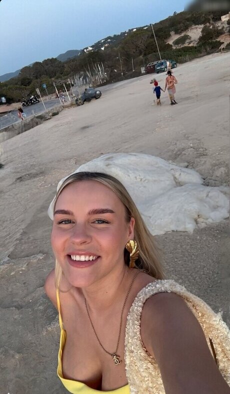 Dagi Bee