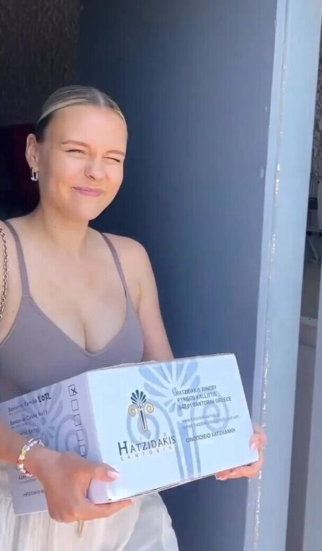Dagi Bee
