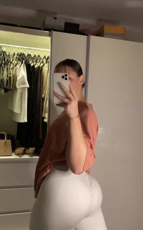 Foto di nudo di fuga di OnlyFans di Annetthr